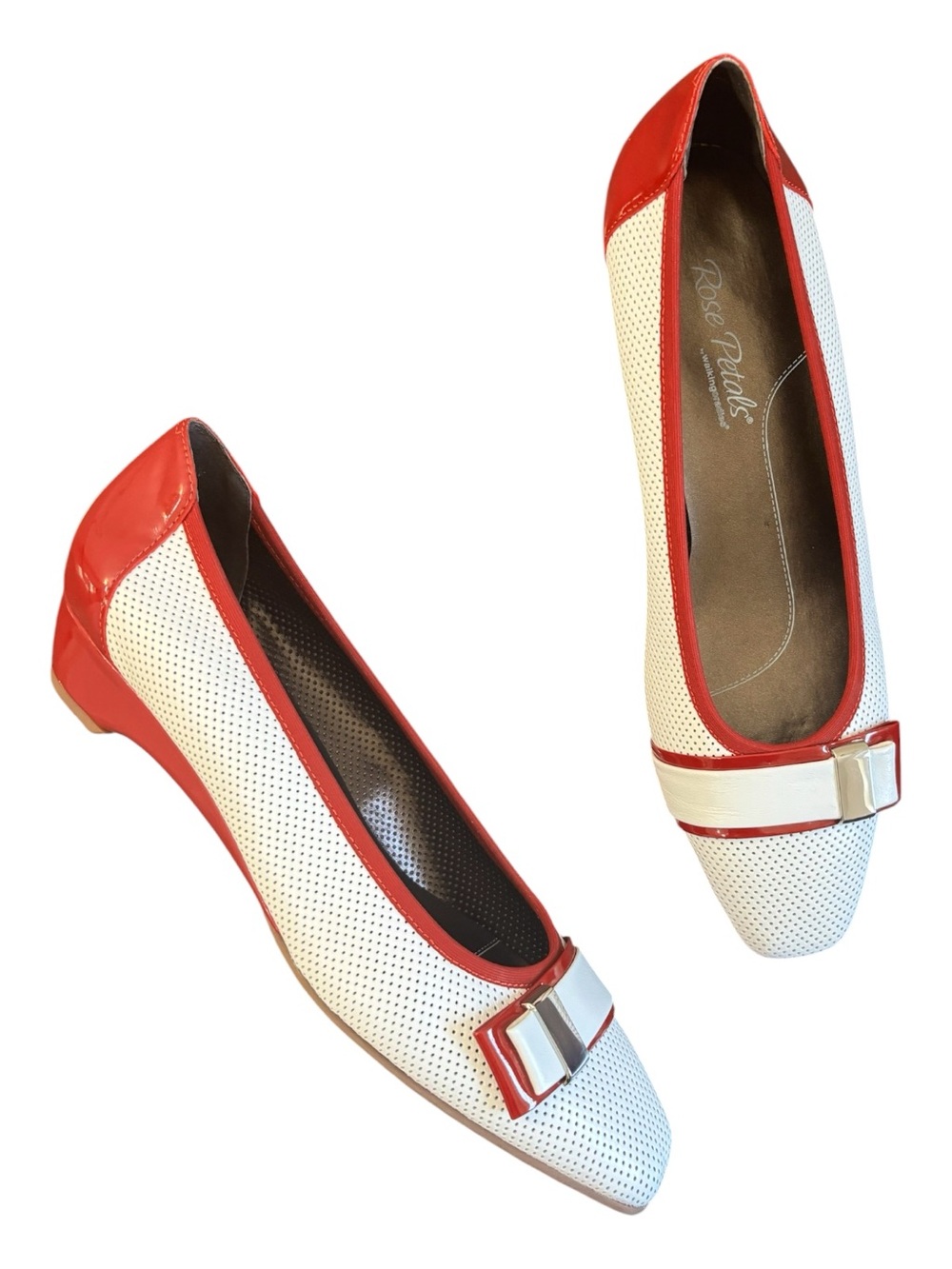 NIB Rose Petals by Walking Cradles Brooklyn White Red Perforated Flats Size 10 N